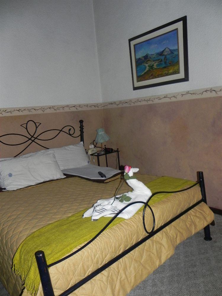 Hotel Nass Sol De Quito Exterior photo