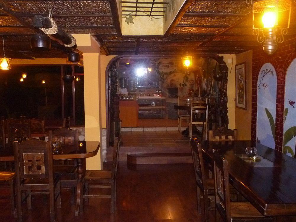 Hotel Nass Sol De Quito Exterior photo