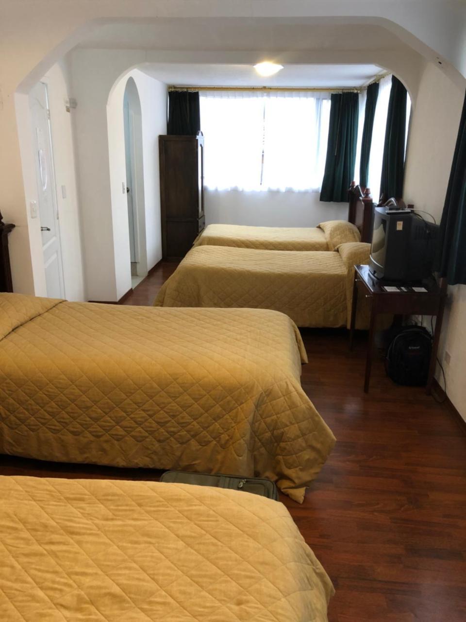 Hotel Nass Sol De Quito Exterior photo