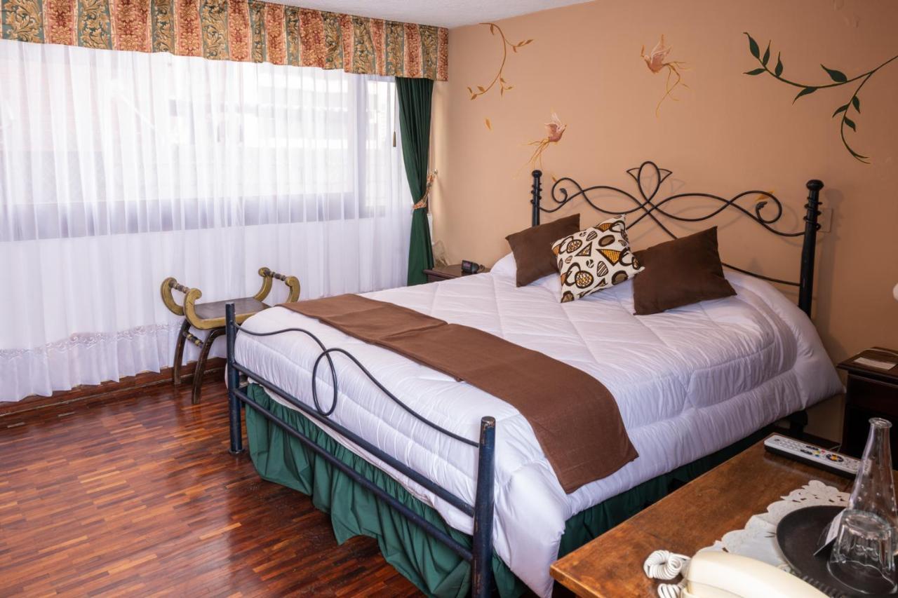 Hotel Nass Sol De Quito Exterior photo